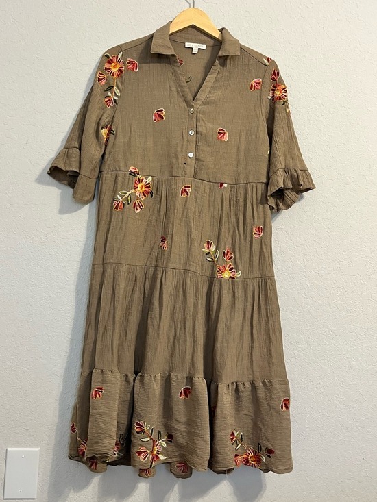 fig and flower Dresses & Skirts - Fig + Flower Anthropologie Embroidered Floral Tiered Midi Dress Large Boho